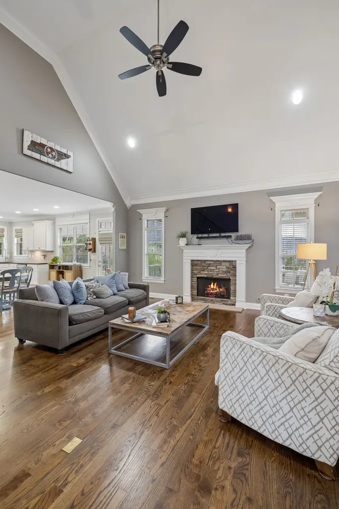 7005 Salmon Run Spring Hill TN 37174