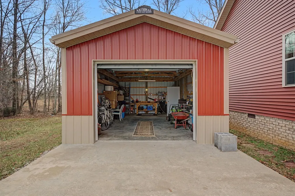109 Tanesha Court Portland TN 37148