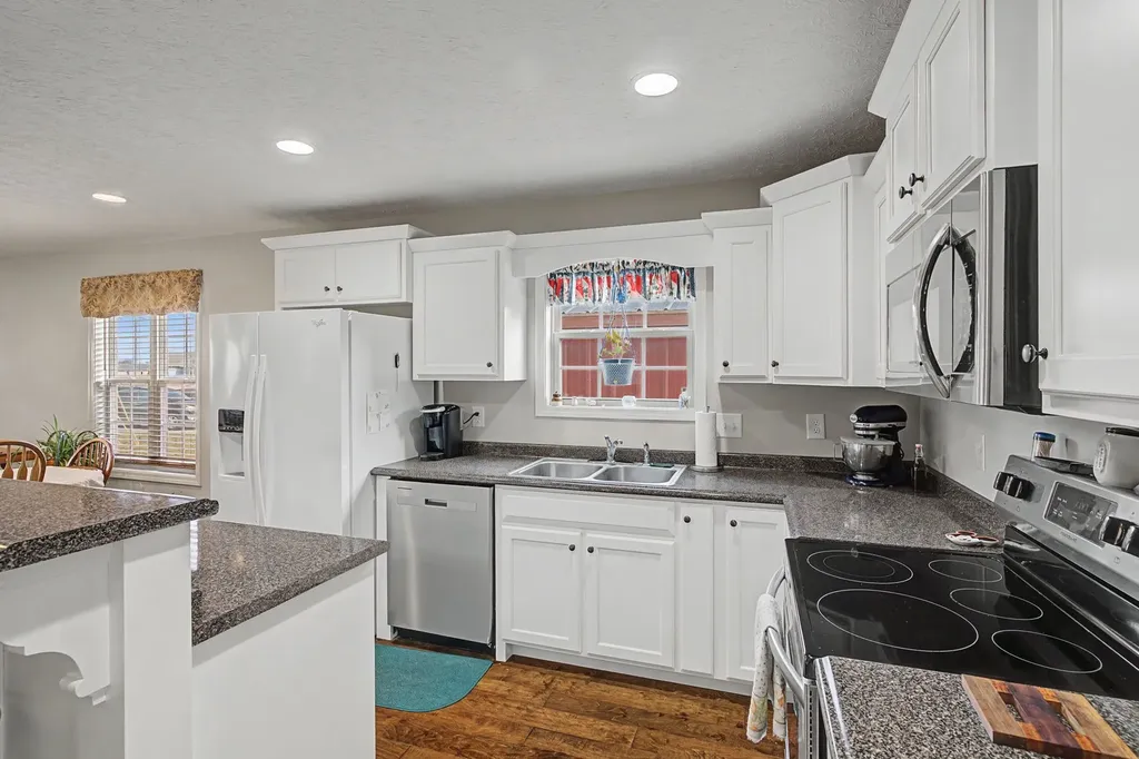 109 Tanesha Court Portland TN 37148