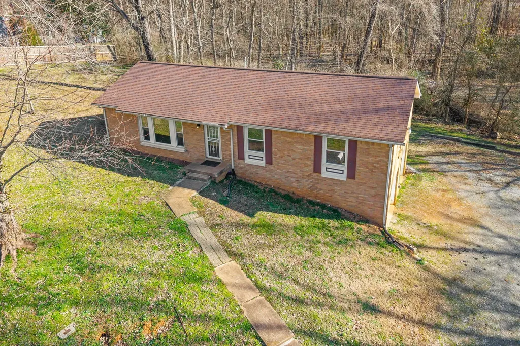 301 Shanee Terrace Clarksville TN 37042