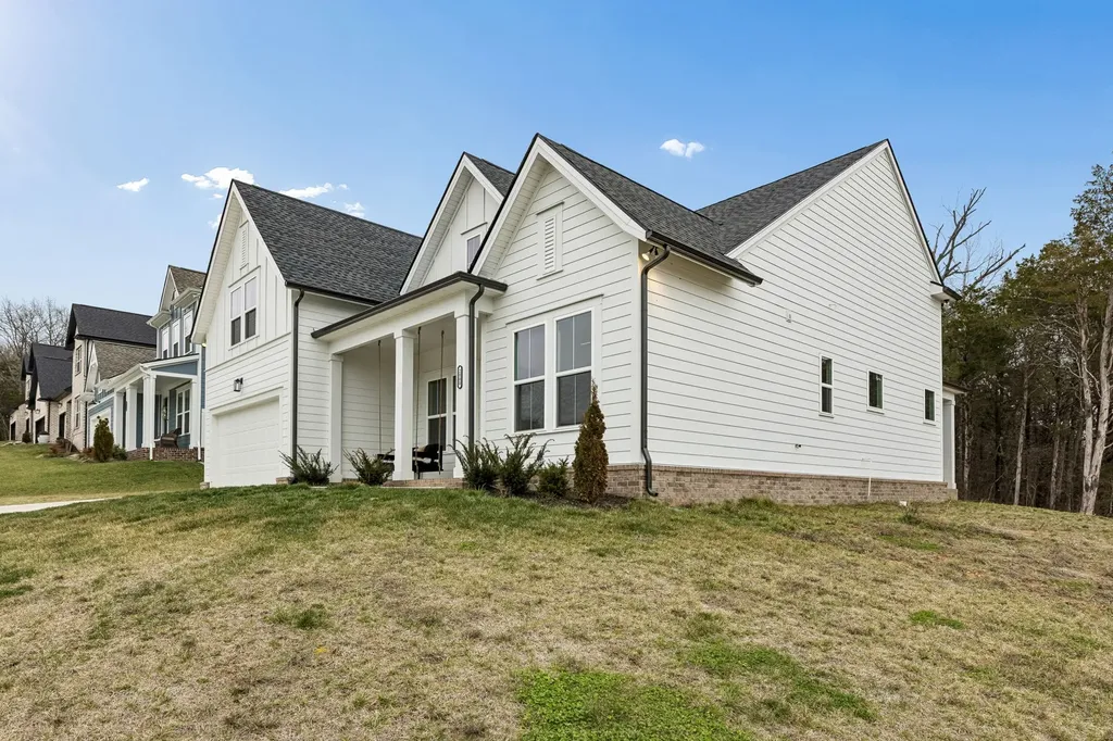 2000 Southern Oak Chase Drive Smyrna TN 37167