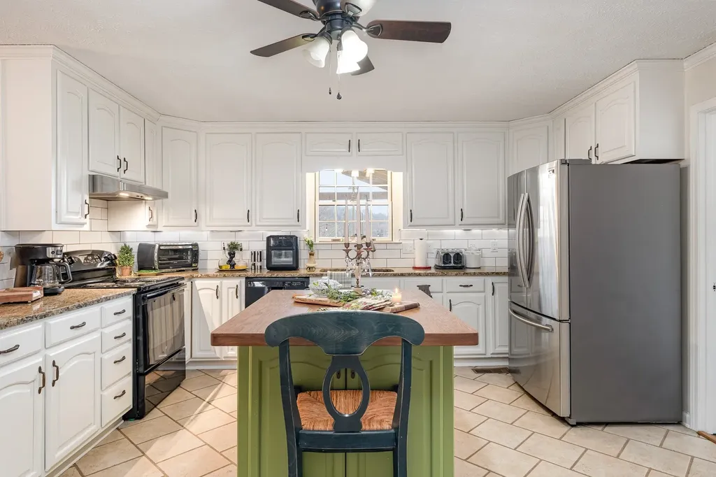 4360 Scott Hollow Road Culleoka TN 38451