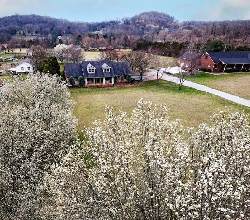 4360 Scott Hollow Road Culleoka TN 38451