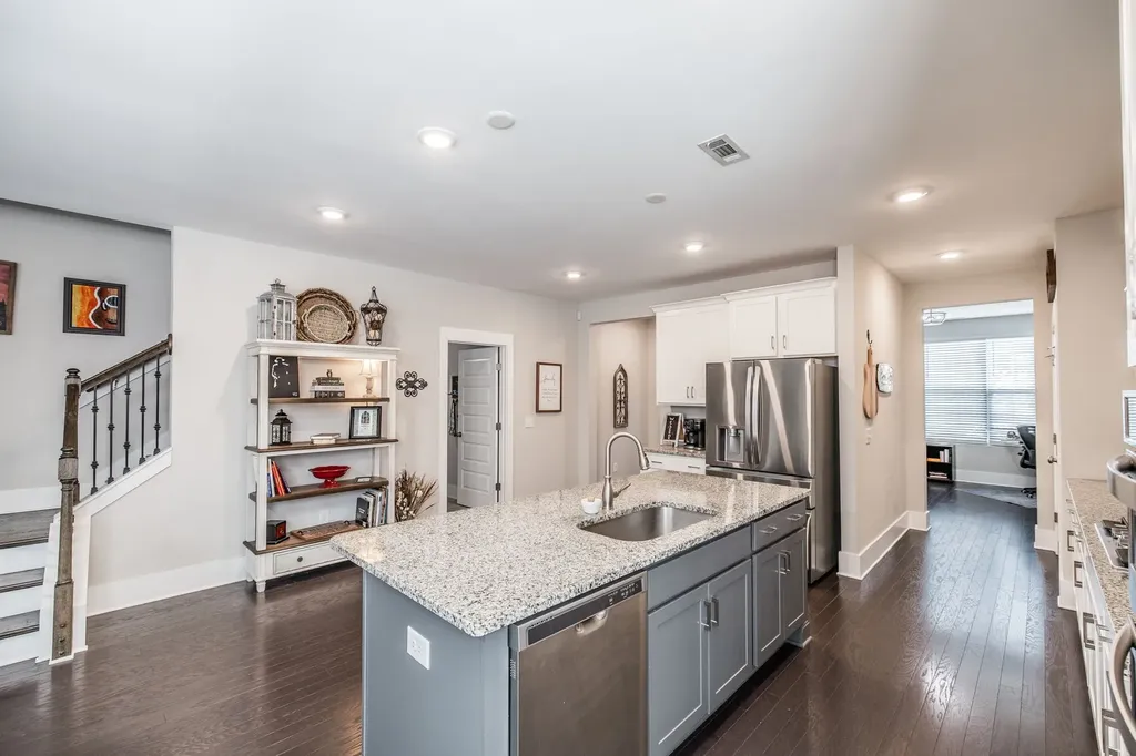 1035 Nave Court Nashville TN 37214