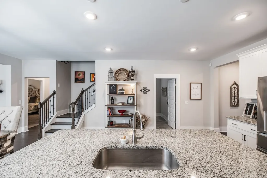 1035 Nave Court Nashville TN 37214