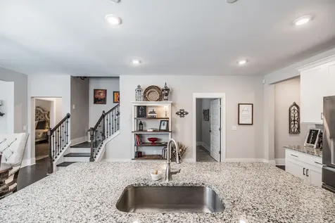 1035 Nave Court Nashville TN 37214