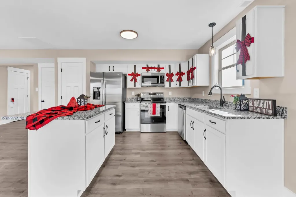 366 Cardinal Creek Clarksville TN 37040