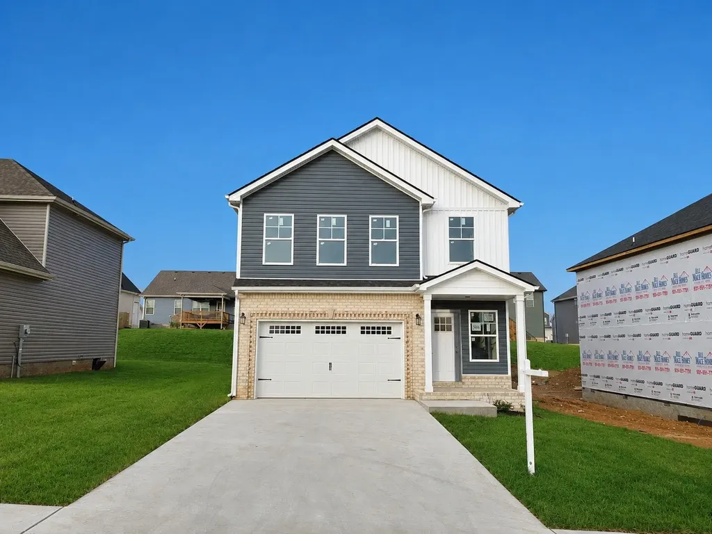 366 Cardinal Creek Clarksville TN 37040