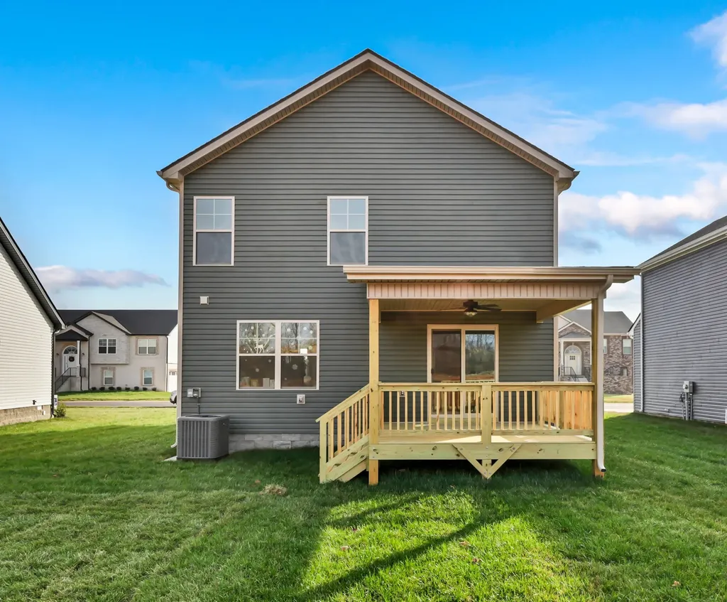 366 Cardinal Creek Clarksville TN 37040