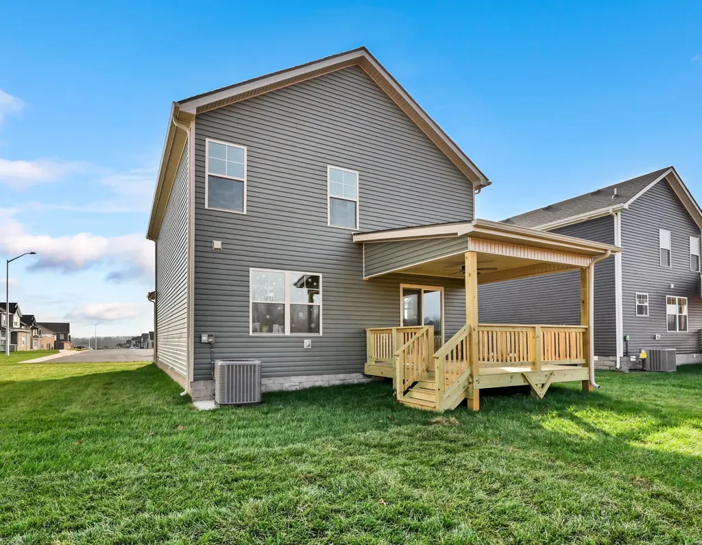366 Cardinal Creek Clarksville TN 37040