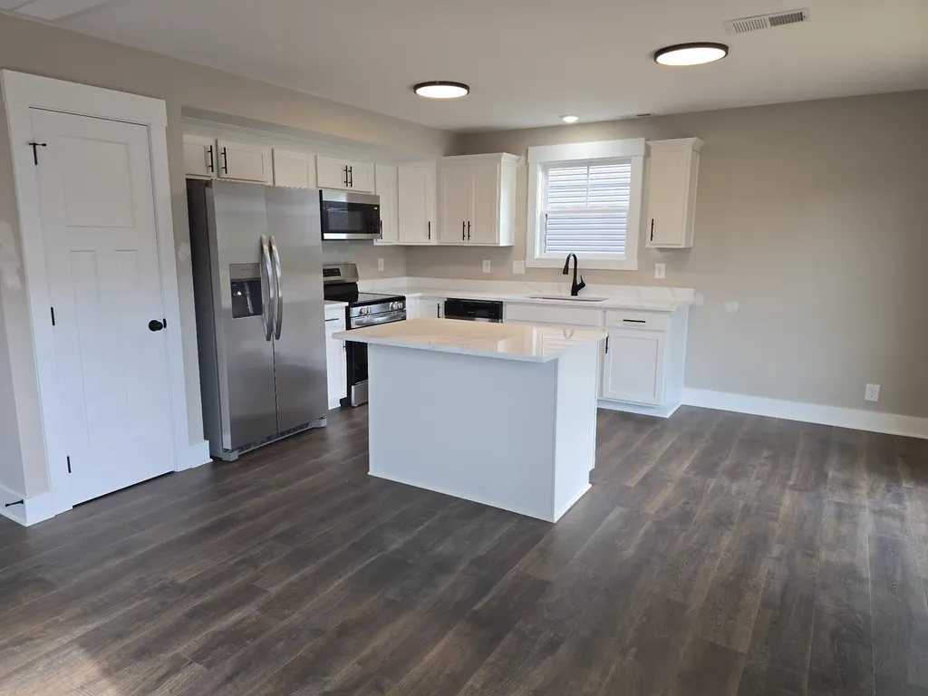 366 Cardinal Creek Clarksville TN 37040