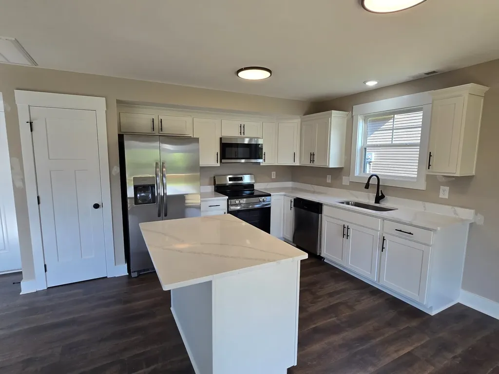 366 Cardinal Creek Clarksville TN 37040