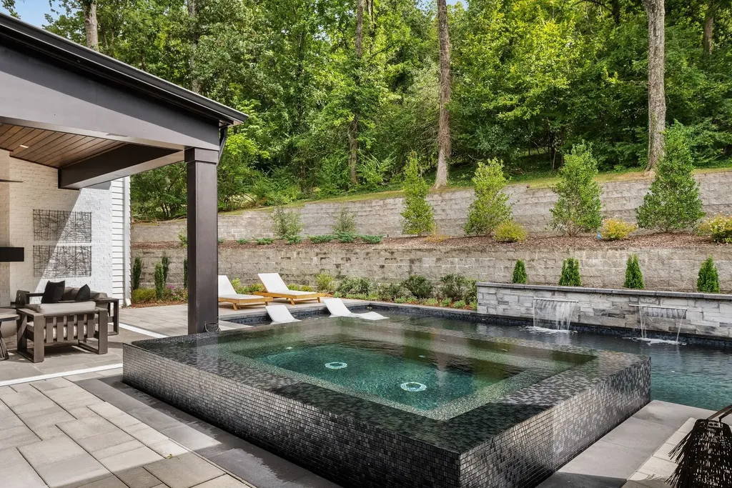 4600 Shys Hill Road Nashville TN 37215