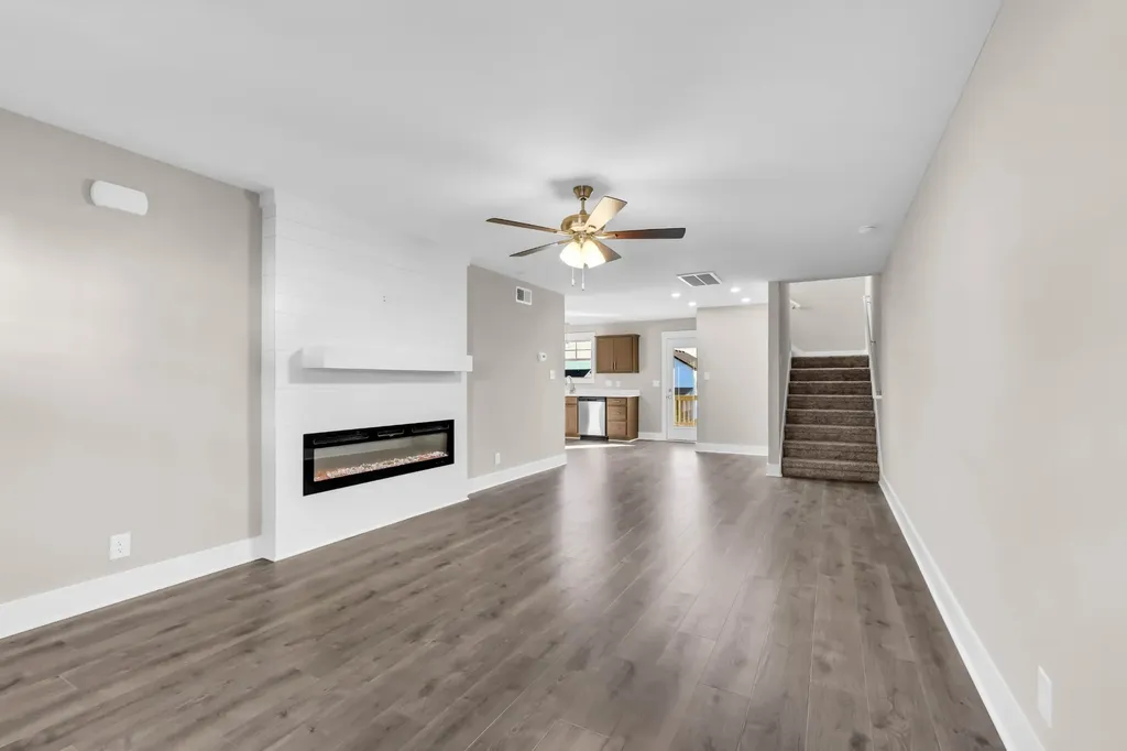 369 Cardinal Creek Clarksville TN 37040