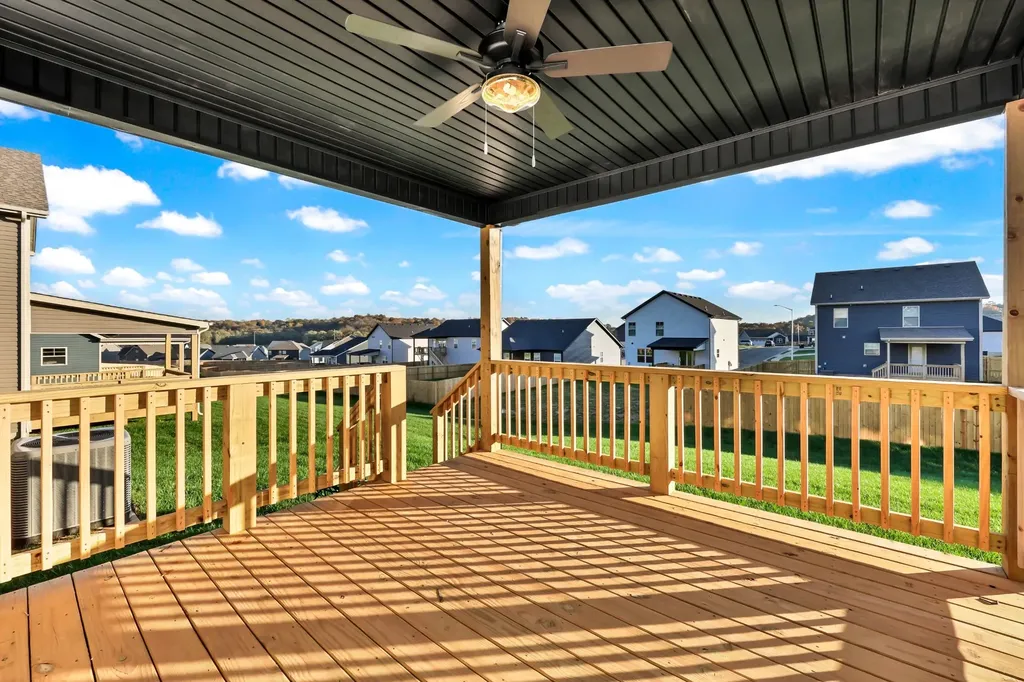 369 Cardinal Creek Clarksville TN 37040