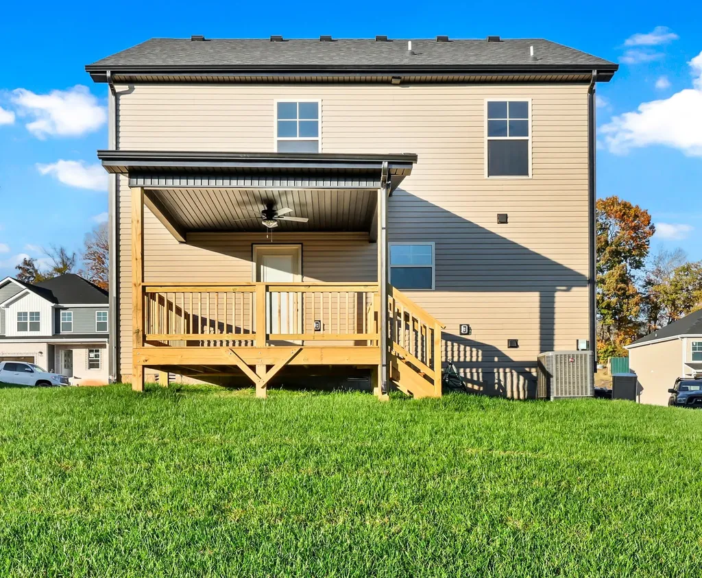 369 Cardinal Creek Clarksville TN 37040