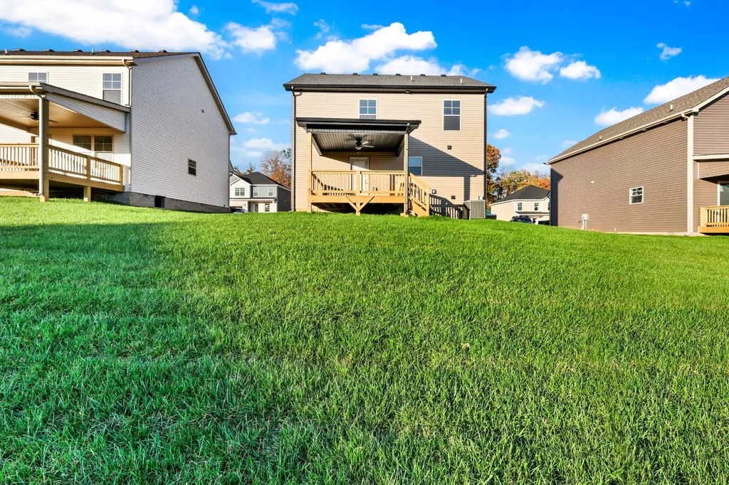 369 Cardinal Creek Clarksville TN 37040