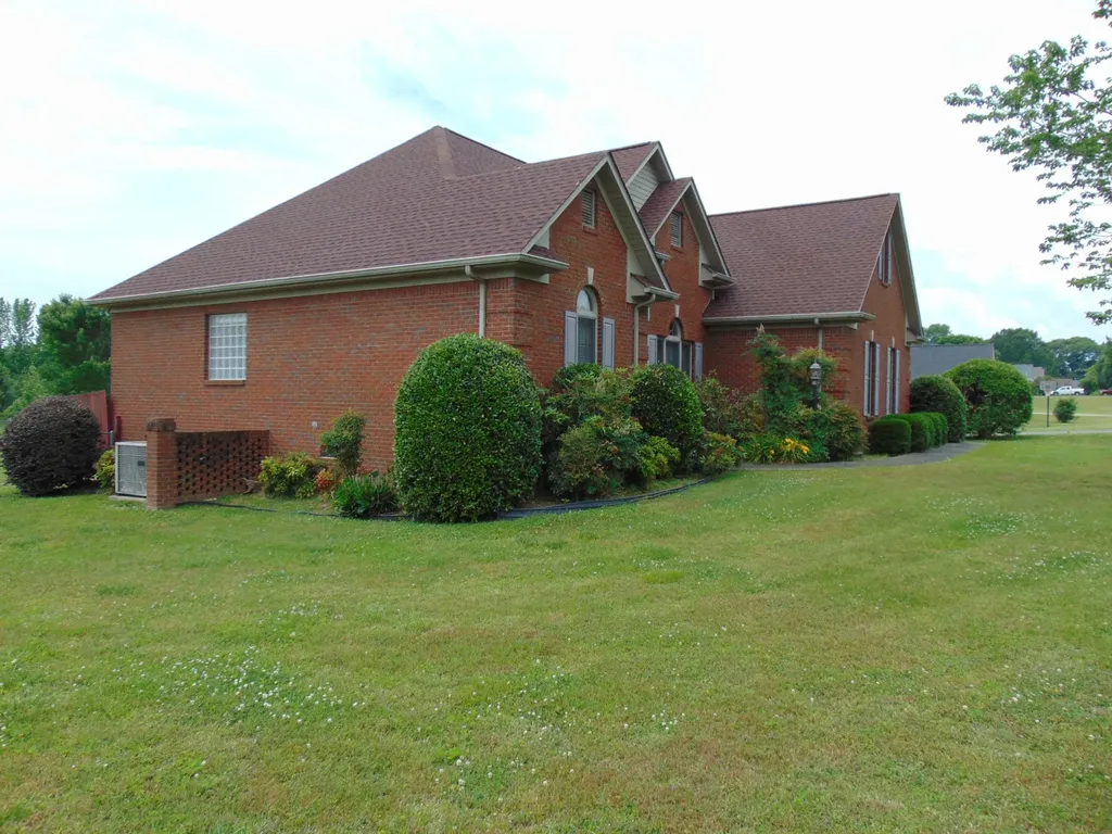 17 Eastridge Road Fayetteville TN 37334