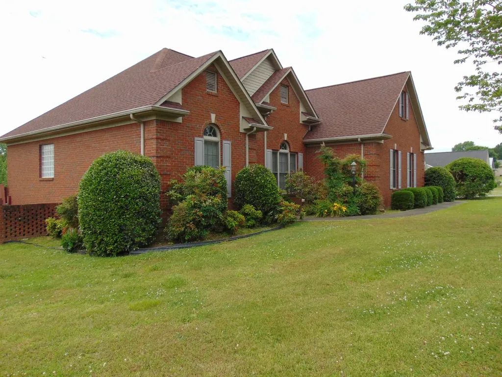 17 Eastridge Road Fayetteville TN 37334