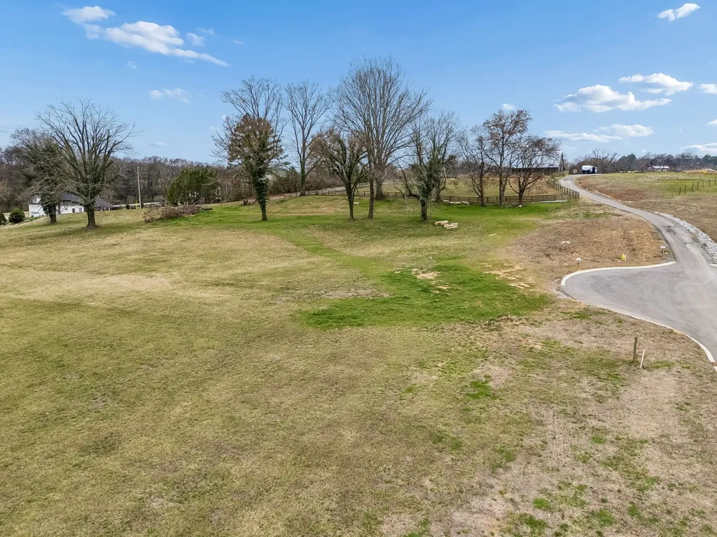 105 Heirloom Lane Columbia TN 38401