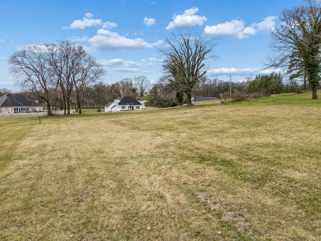 105 Heirloom Lane Columbia TN 38401