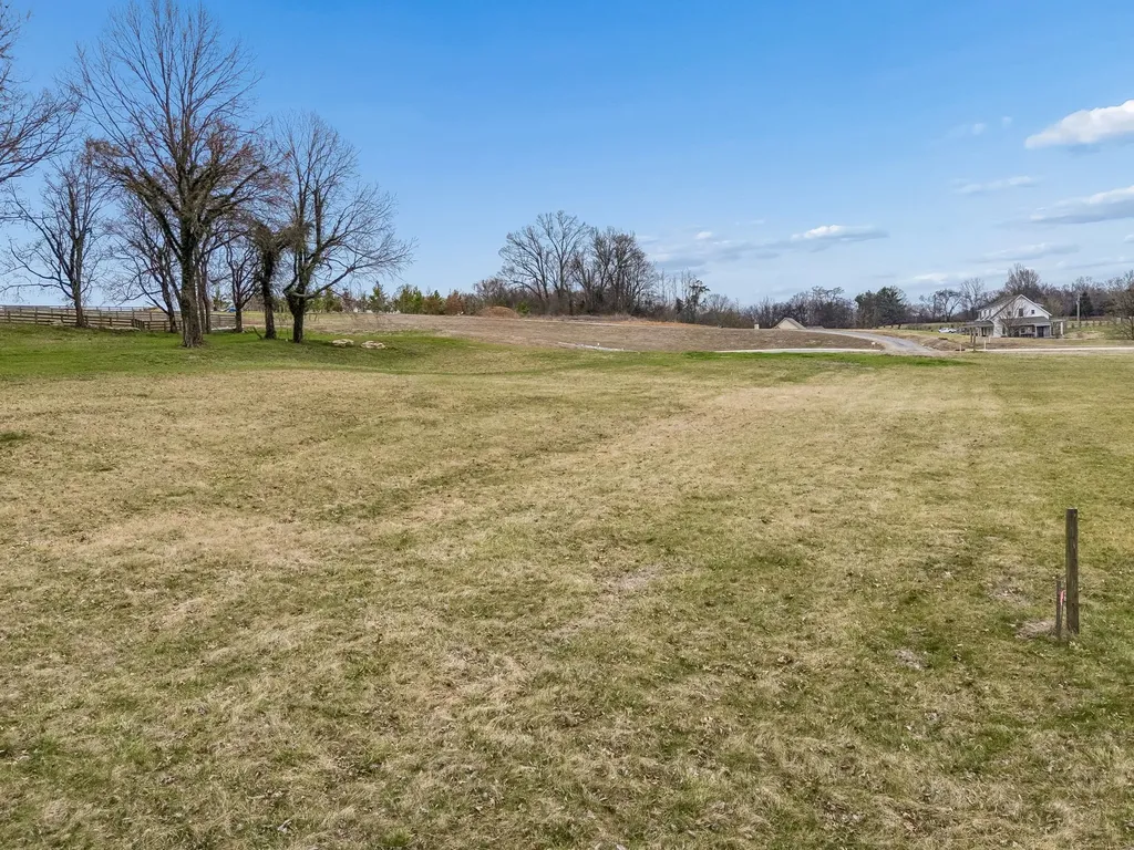 105 Heirloom Lane Columbia TN 38401