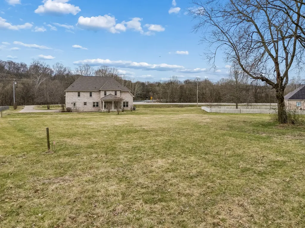 105 Heirloom Lane Columbia TN 38401