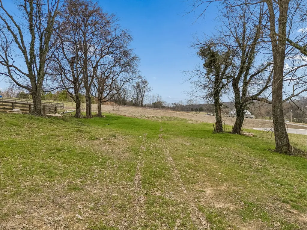 105 Heirloom Lane Columbia TN 38401