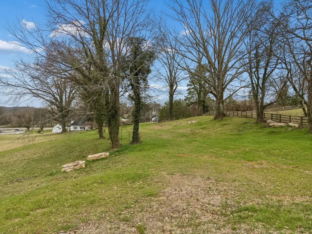 105 Heirloom Lane Columbia TN 38401