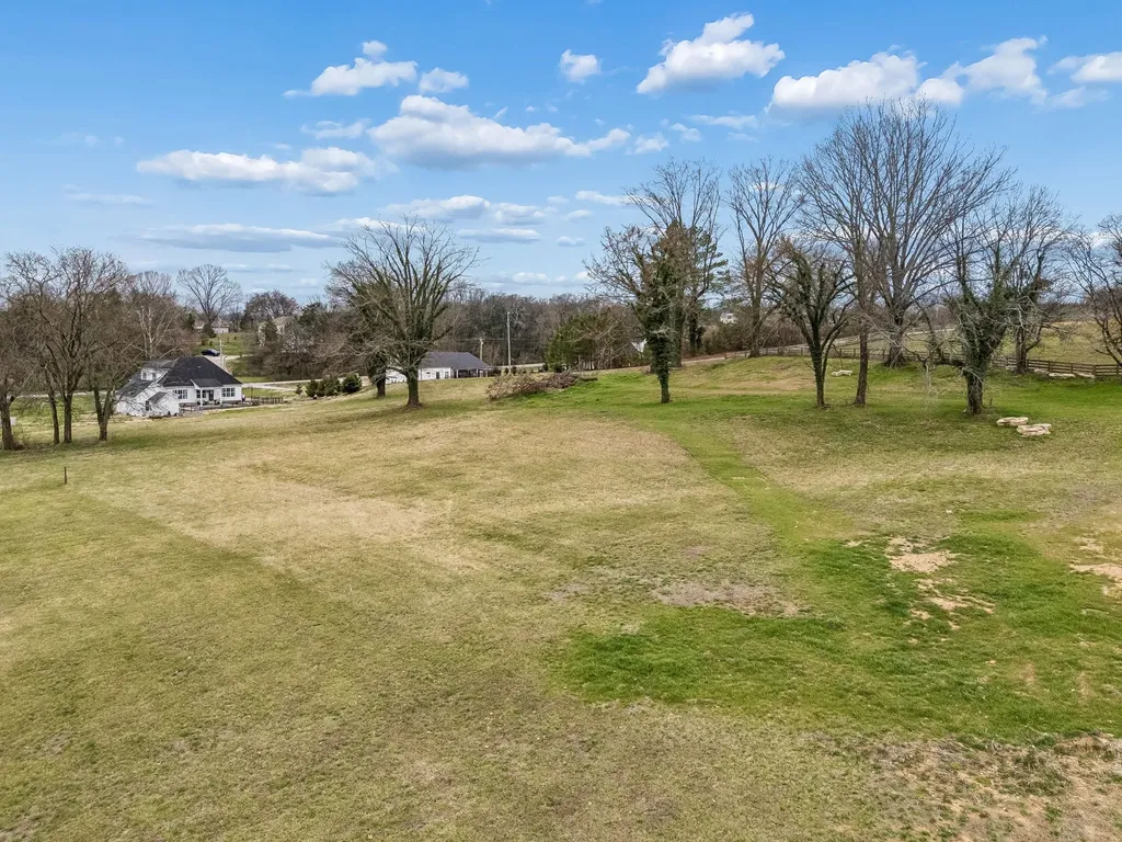 105 Heirloom Lane Columbia TN 38401