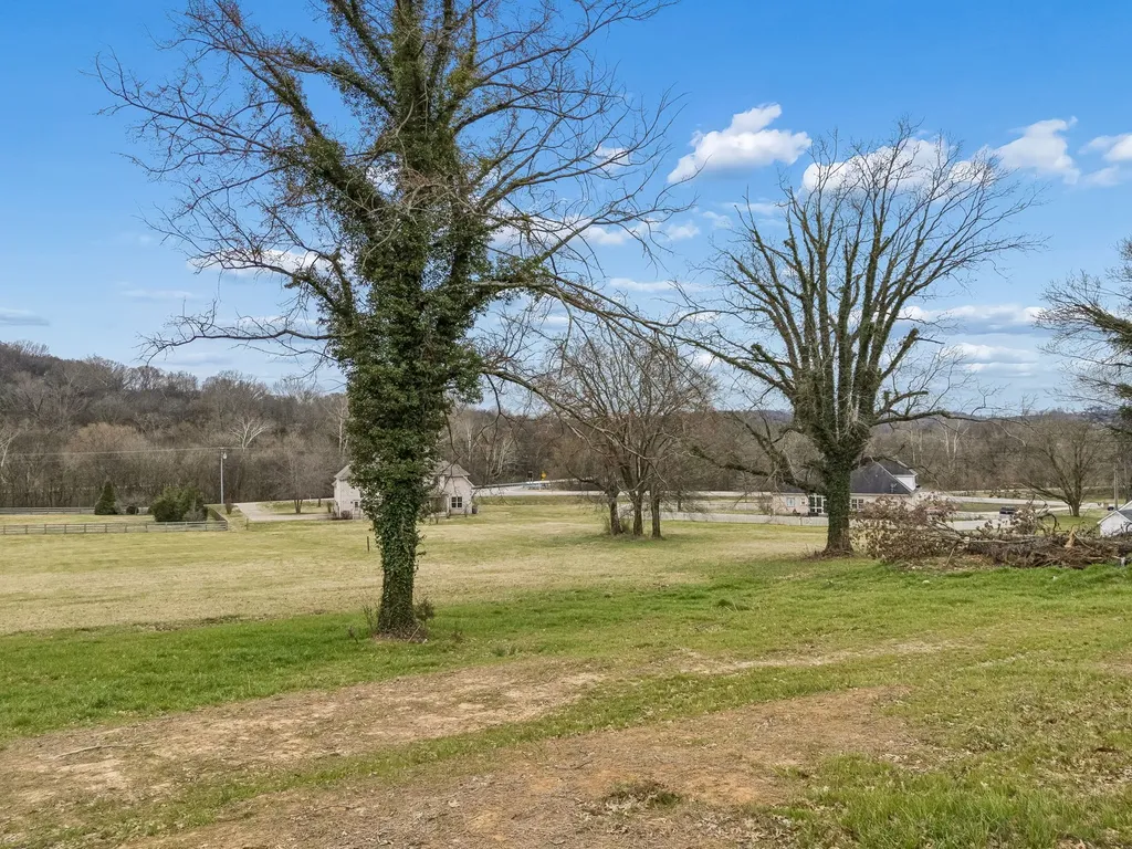 105 Heirloom Lane Columbia TN 38401