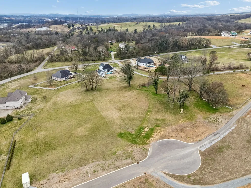 105 Heirloom Lane Columbia TN 38401