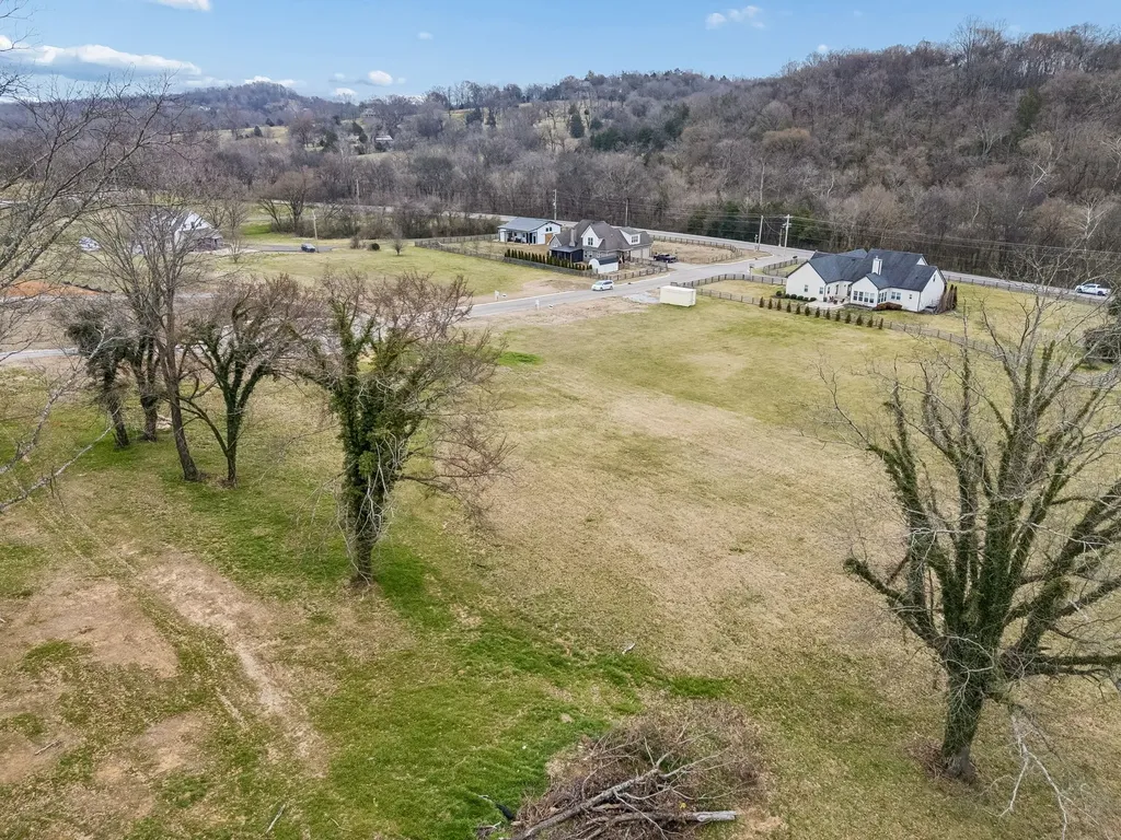 105 Heirloom Lane Columbia TN 38401