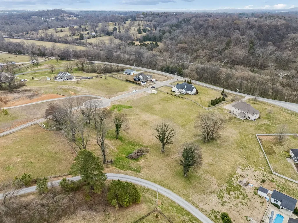 105 Heirloom Lane Columbia TN 38401