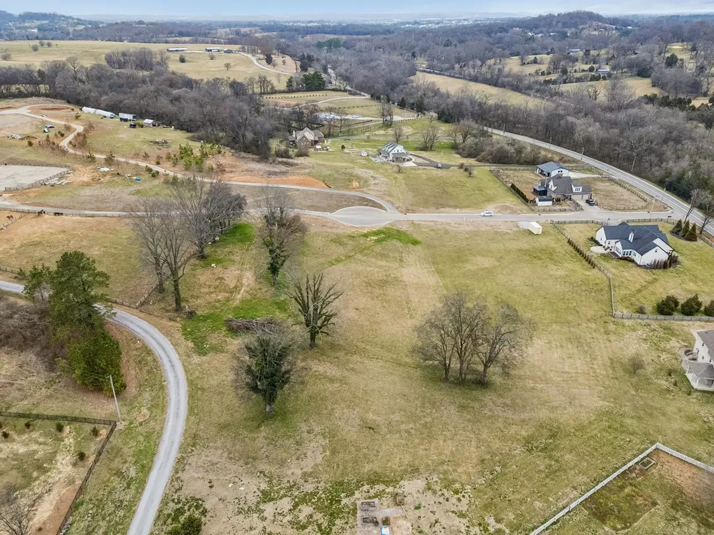 105 Heirloom Lane Columbia TN 38401