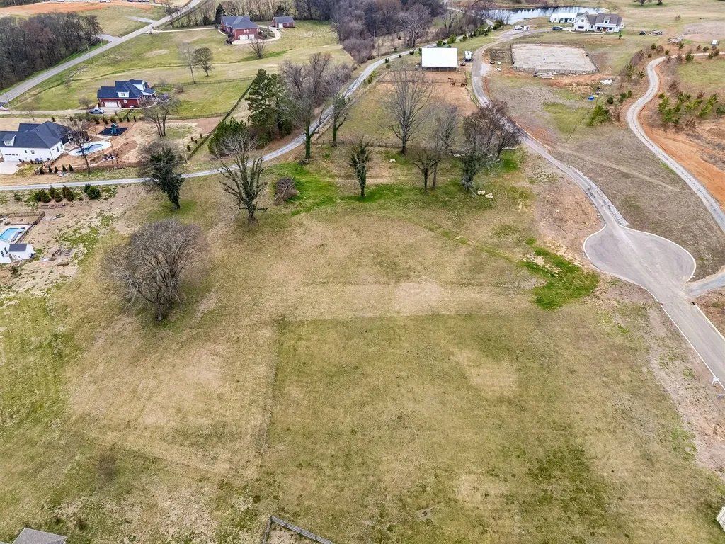 105 Heirloom Lane Columbia TN 38401