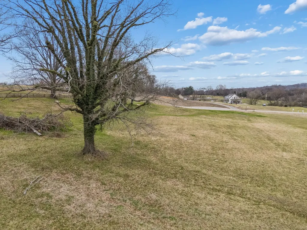 105 Heirloom Lane Columbia TN 38401