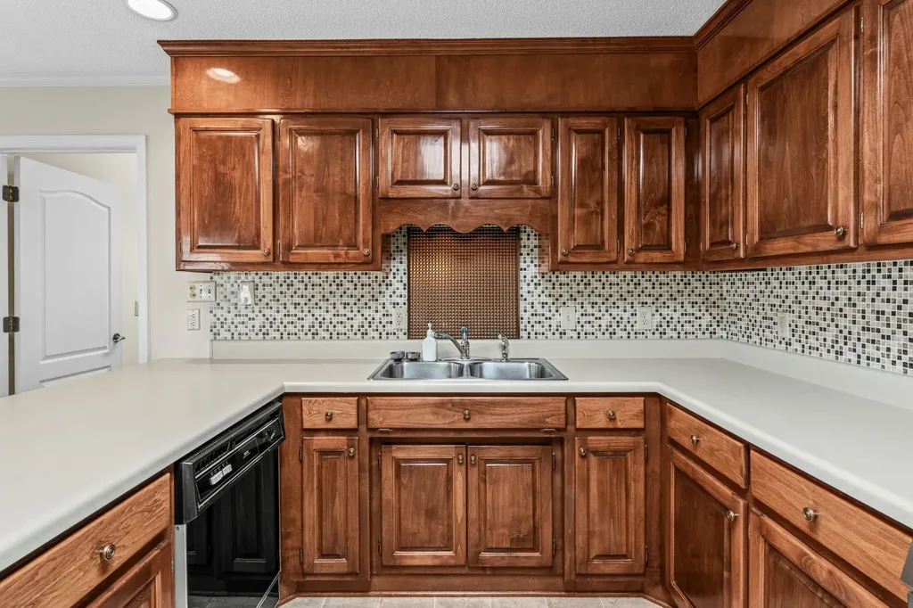 287 Shasteen Bend Drive Winchester TN 37398