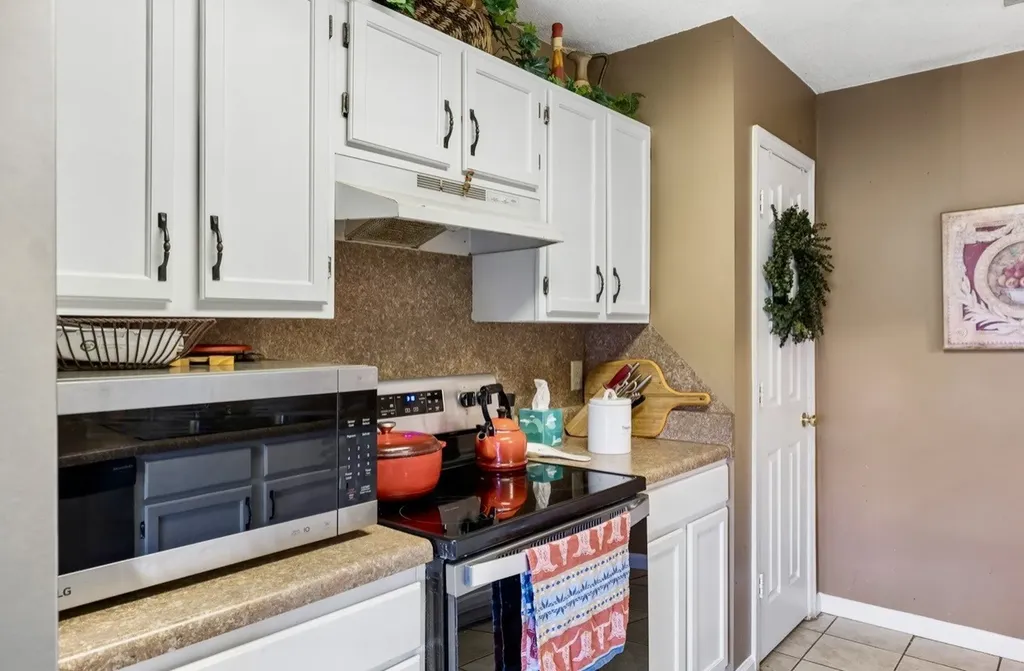 1717 Ridgemere Court Hermitage TN 37076