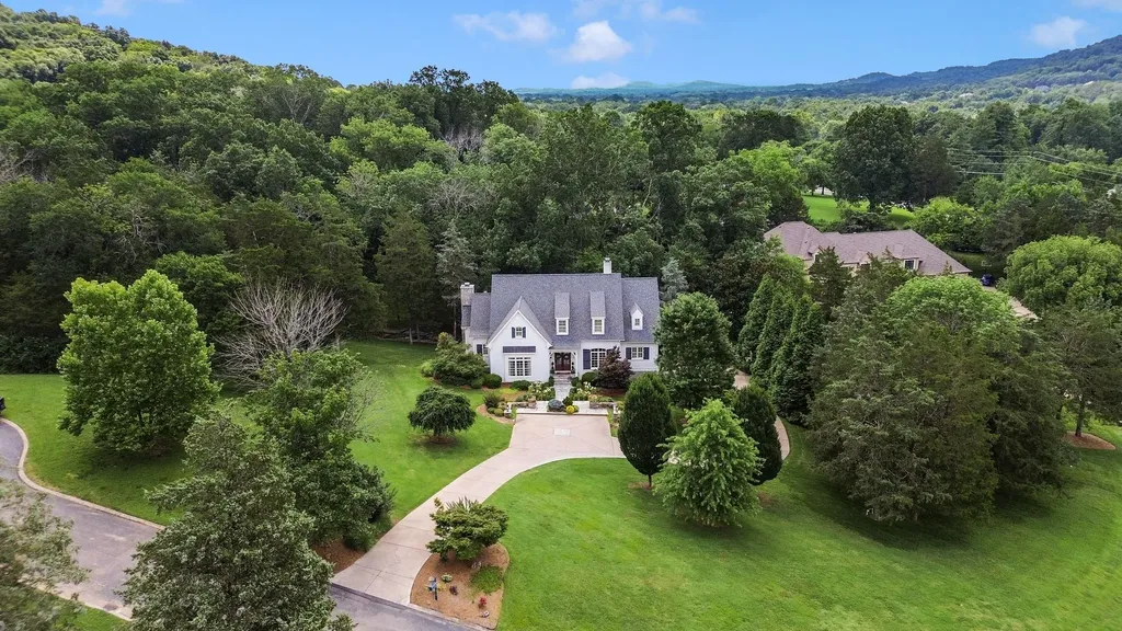 110 Balleroy Drive Brentwood TN 37027