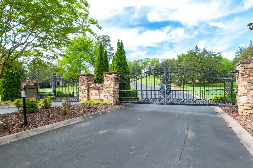 110 Balleroy Drive Brentwood TN 37027