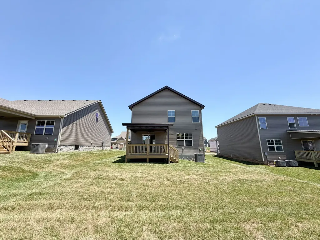 358 Cardinal Creek Clarksville TN 37040