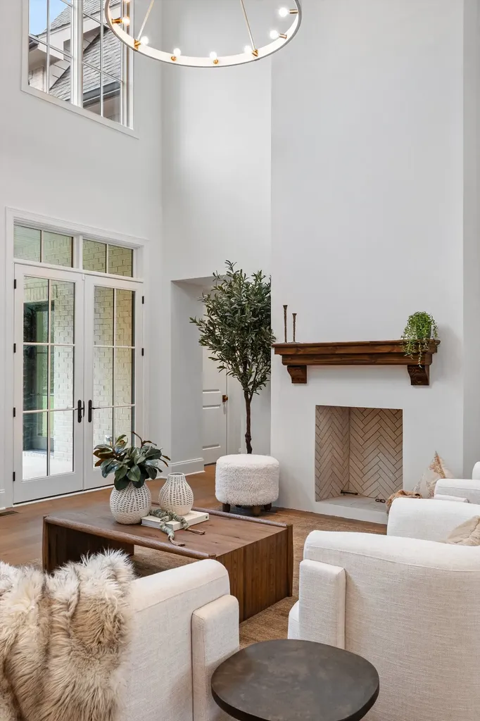 641 Brook Hollow Road Nashville TN 37205