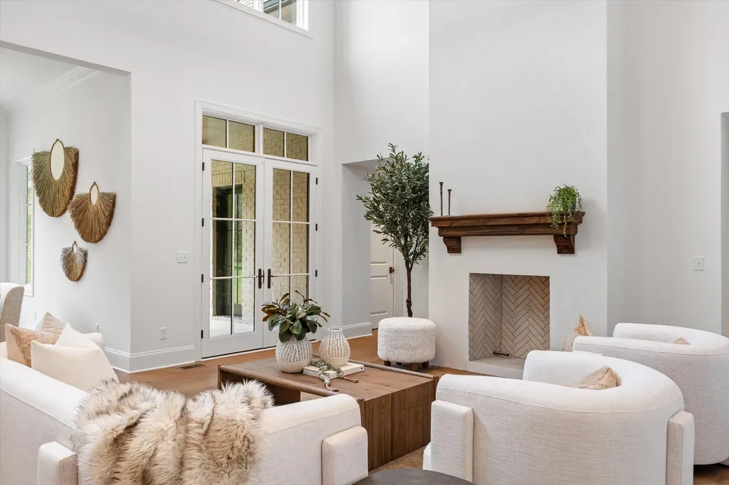 641 Brook Hollow Road Nashville TN 37205