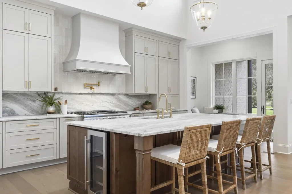 641 Brook Hollow Road Nashville TN 37205
