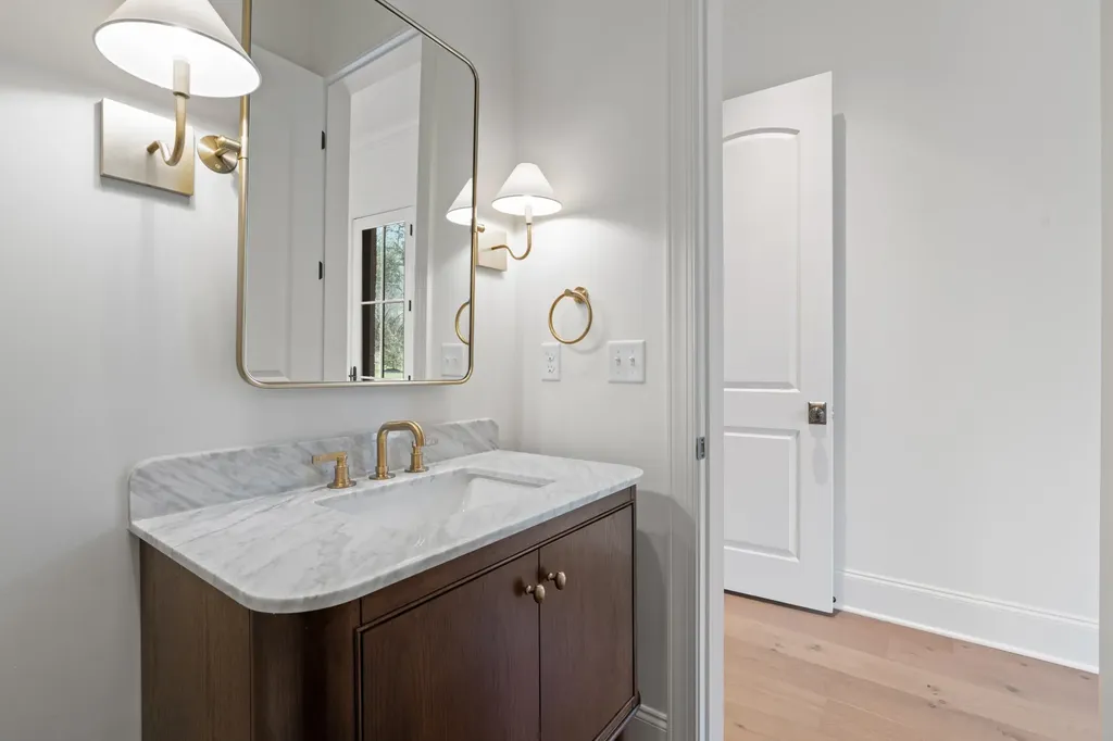 641 Brook Hollow Road Nashville TN 37205