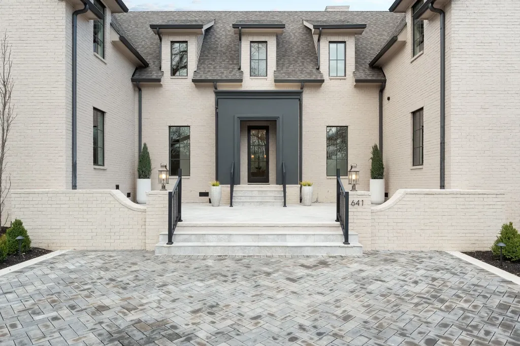 641 Brook Hollow Road Nashville TN 37205