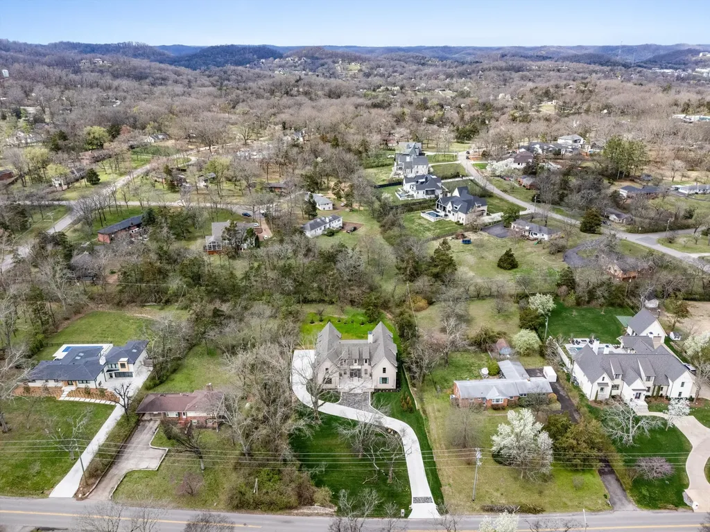 641 Brook Hollow Road Nashville TN 37205
