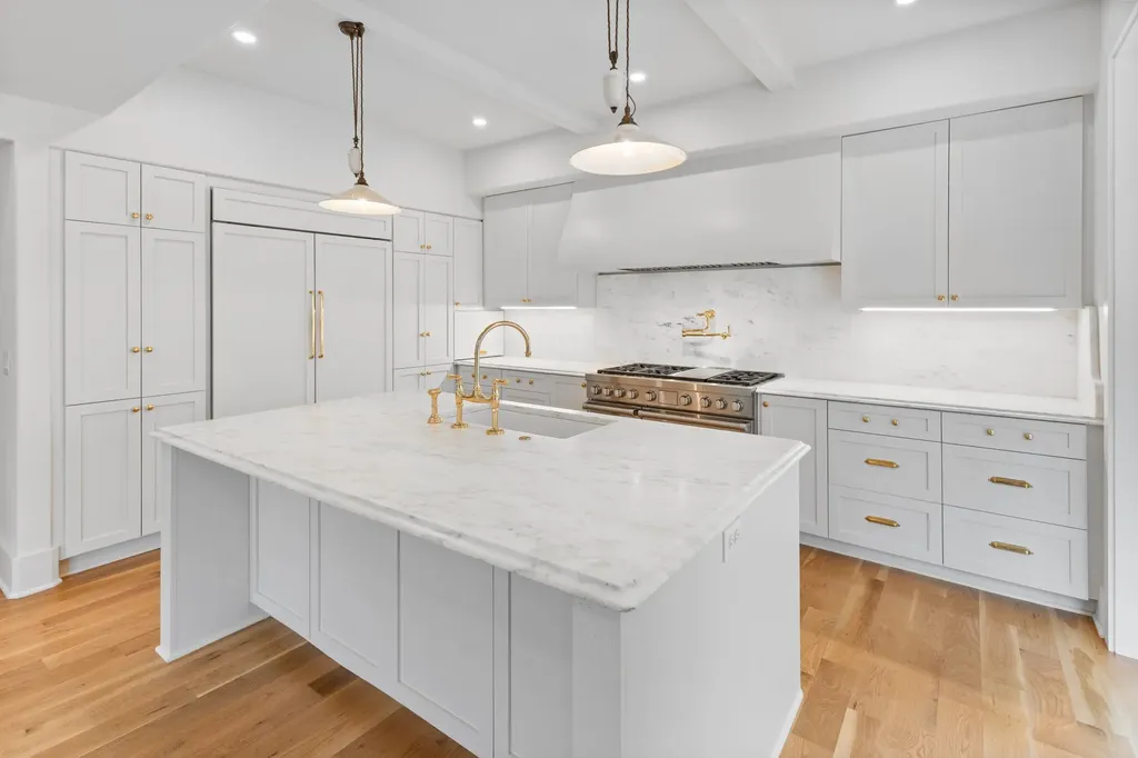 215 Lewisburg Avenue Franklin TN 37064