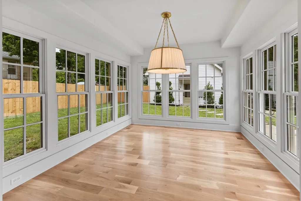 215 Lewisburg Avenue Franklin TN 37064